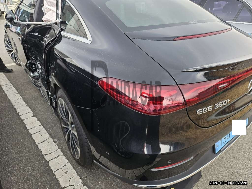 2023 Mercedes-Benz EQE350 +, photograph 2