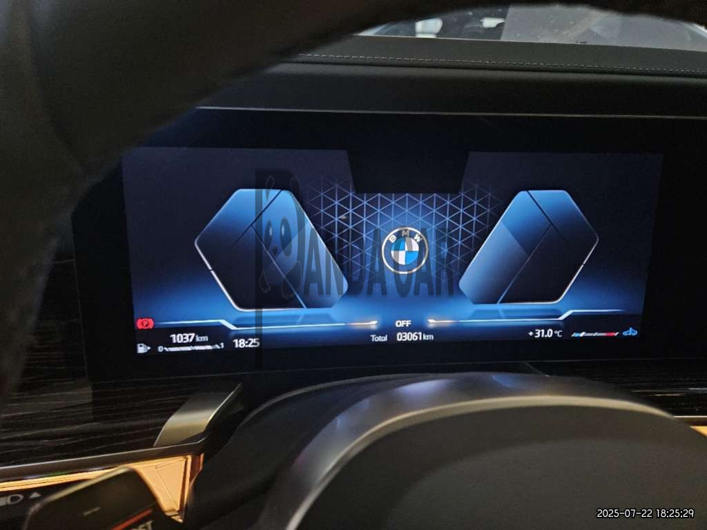 2025 BMW 740d xDrive, photograph 2