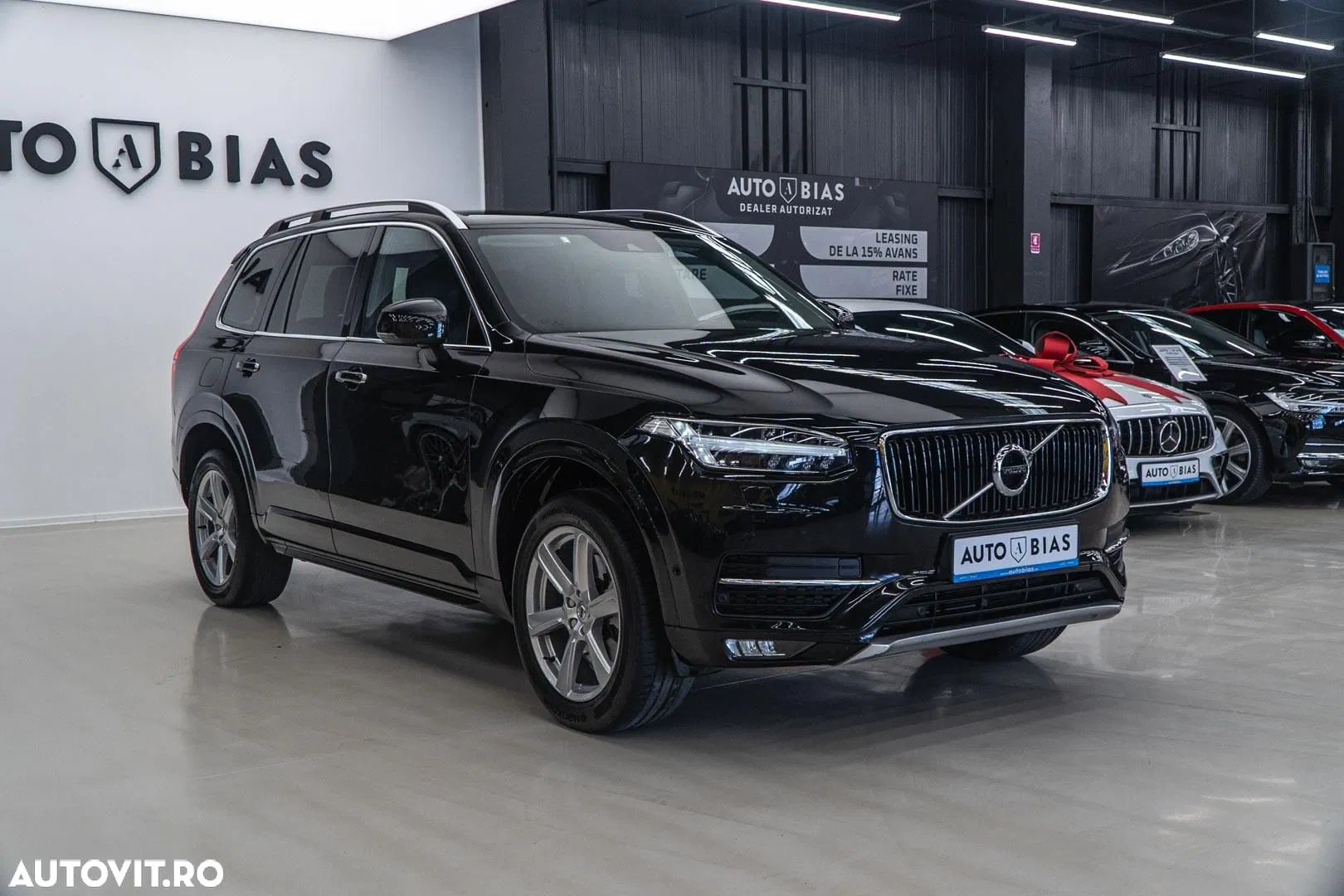 2016 Volvo XC 90 D5 AWD Momentum, photograph 3