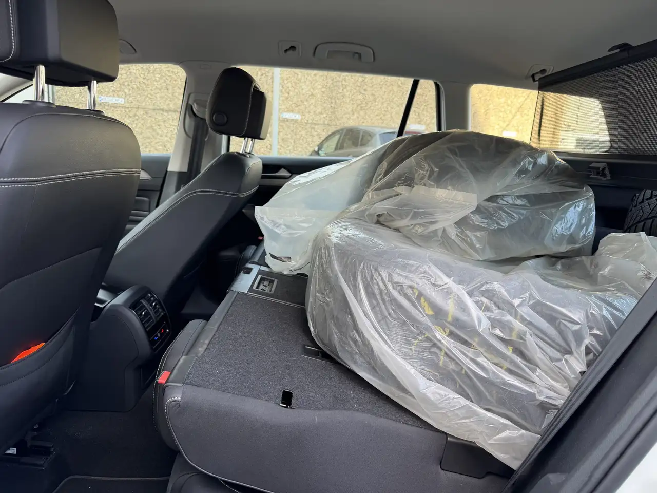 2021 Volkswagen Passat Variant 2.0 TDI SCR DSG Elegance   ACC, photograph 7