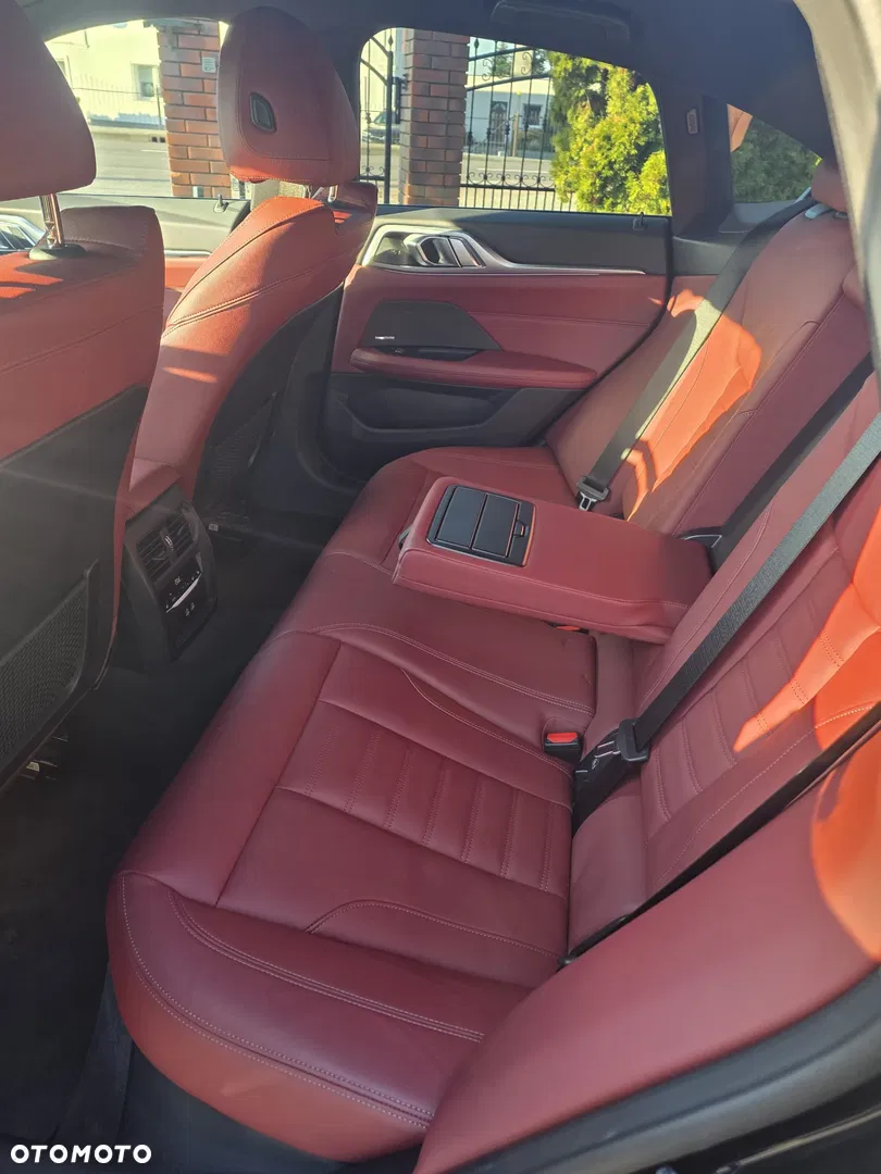 2022 BMW M4, photograph 12