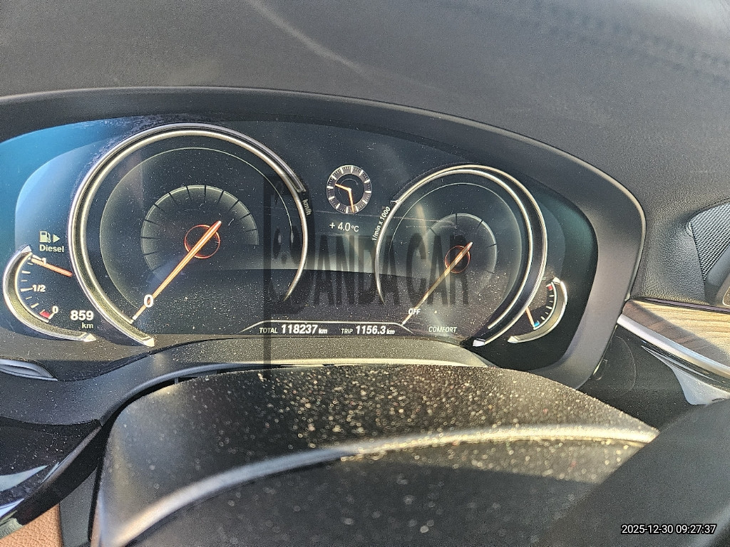 2017 BMW 520d, photograph 4