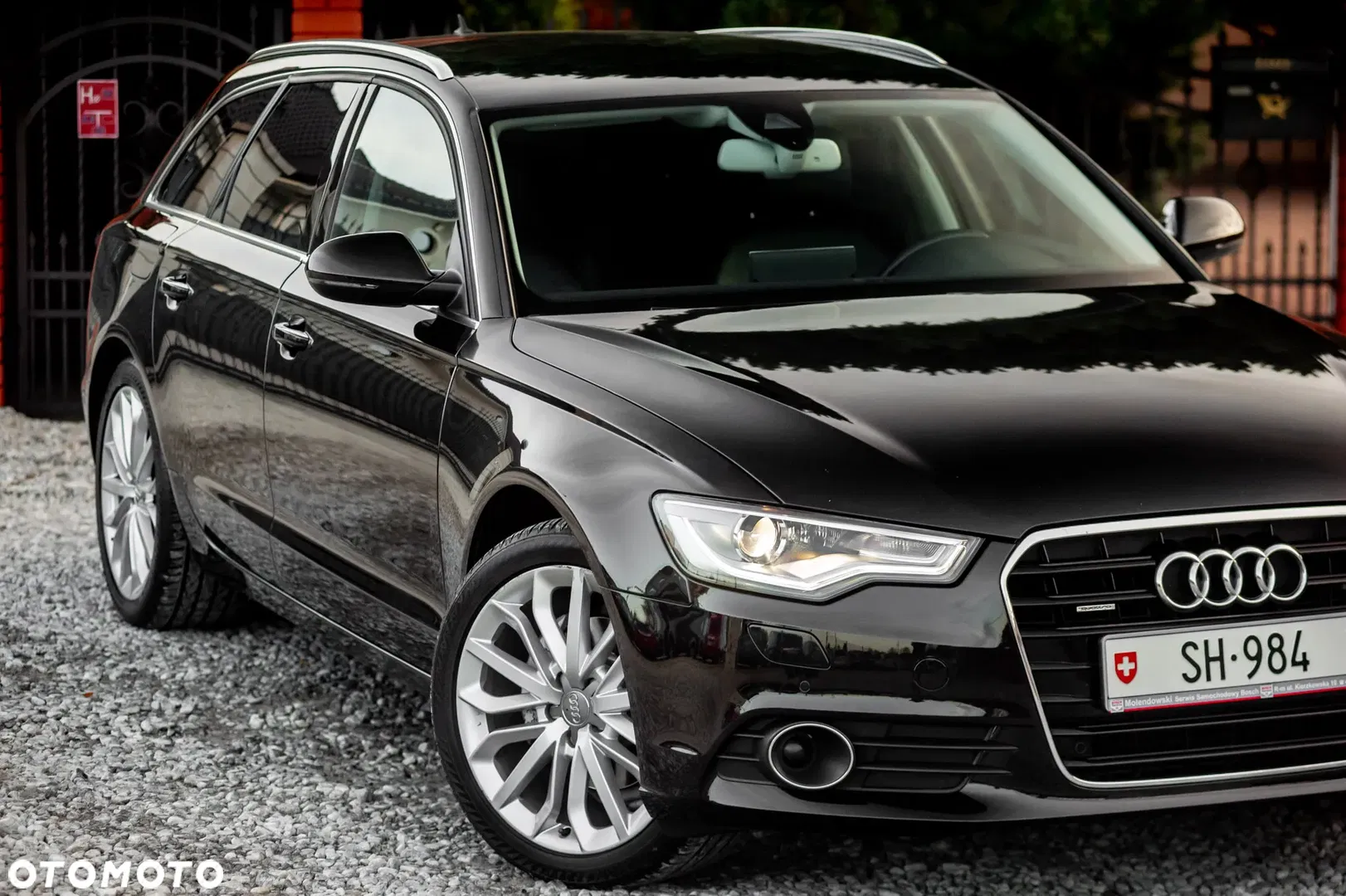 2014 Audi A6 Avant 3.0 TDI DPF quattro S tronic, photograph 2