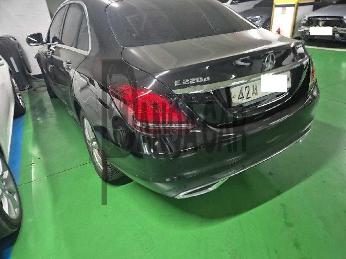 2019 Mercedes-Benz C220 d, photograph 3