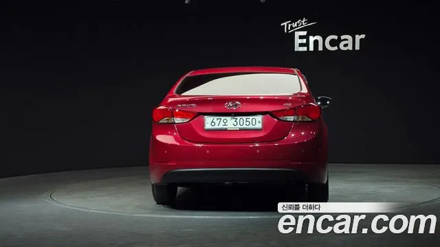 Hyundai AVANTE 1.6 GDi Smart — photo 1 of 20