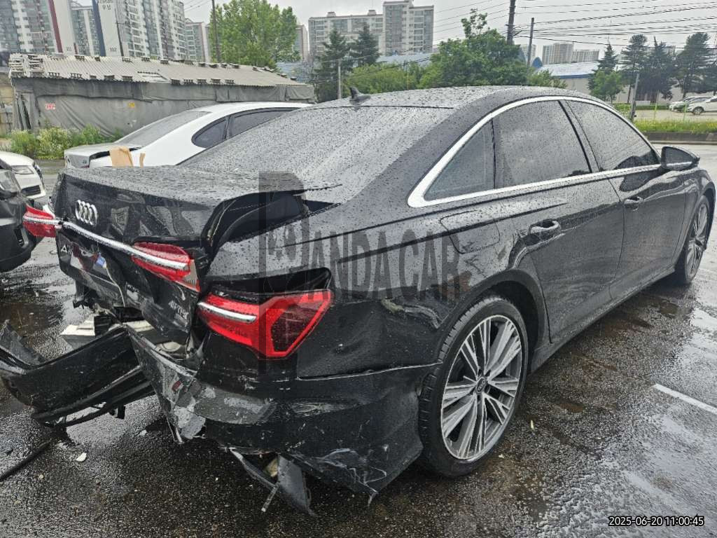 2023 Audi A6 45 TFSI quattro, photograph 4