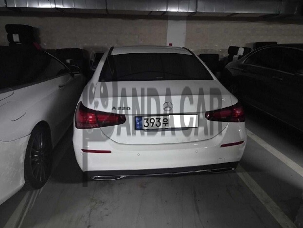 2025 Mercedes-Benz A 220 Sedan, photograph 1