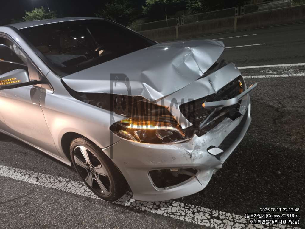 2018 Mercedes-Benz B220, photograph 4