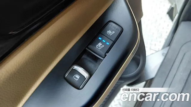 2022 Kia Canival Diesel 9-Seater Prestige, photograph 4