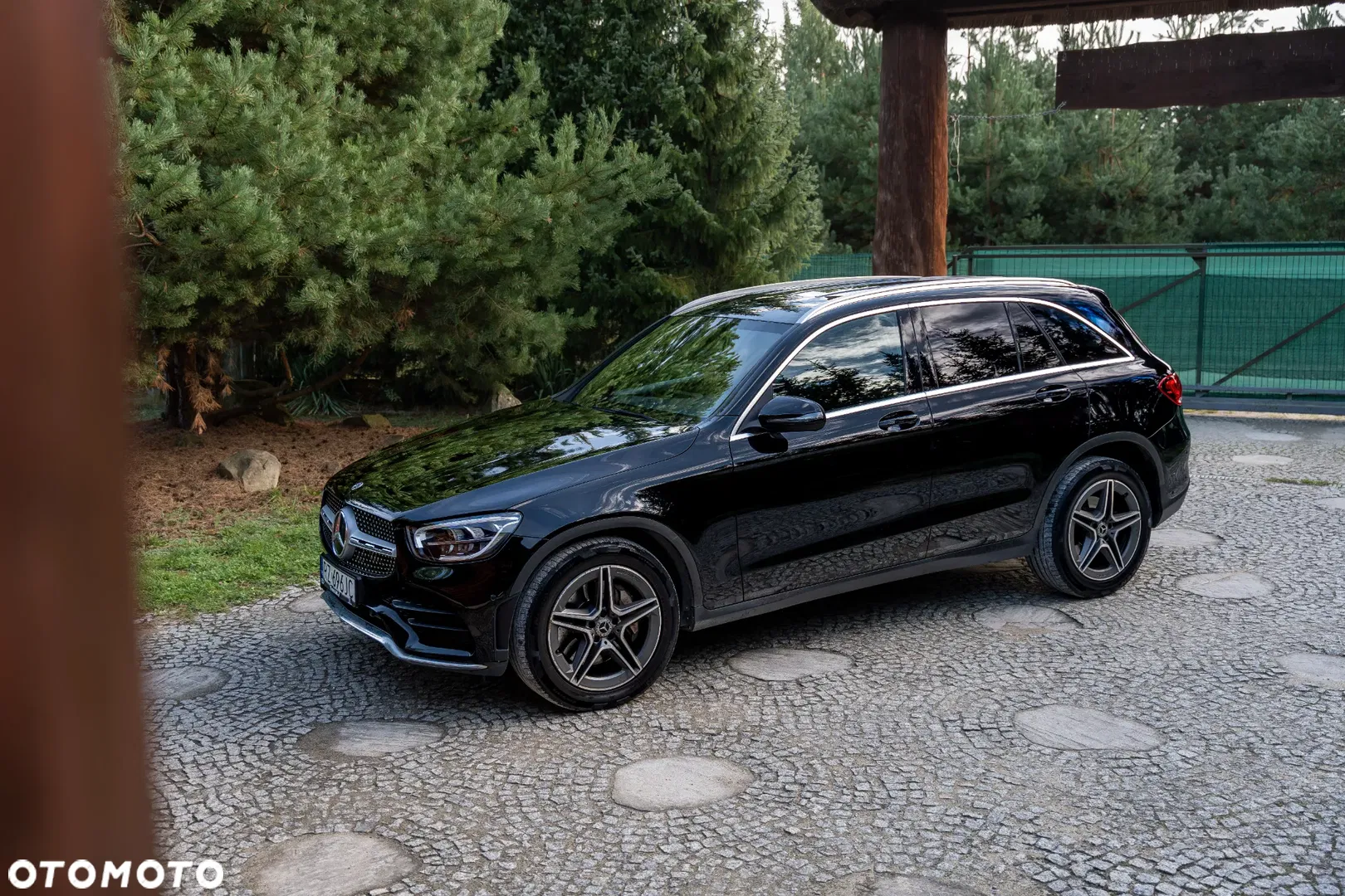 2020 Mercedes-Benz GLC 200 d 4Matic 9G-TRONIC AMG Line, photograph 3