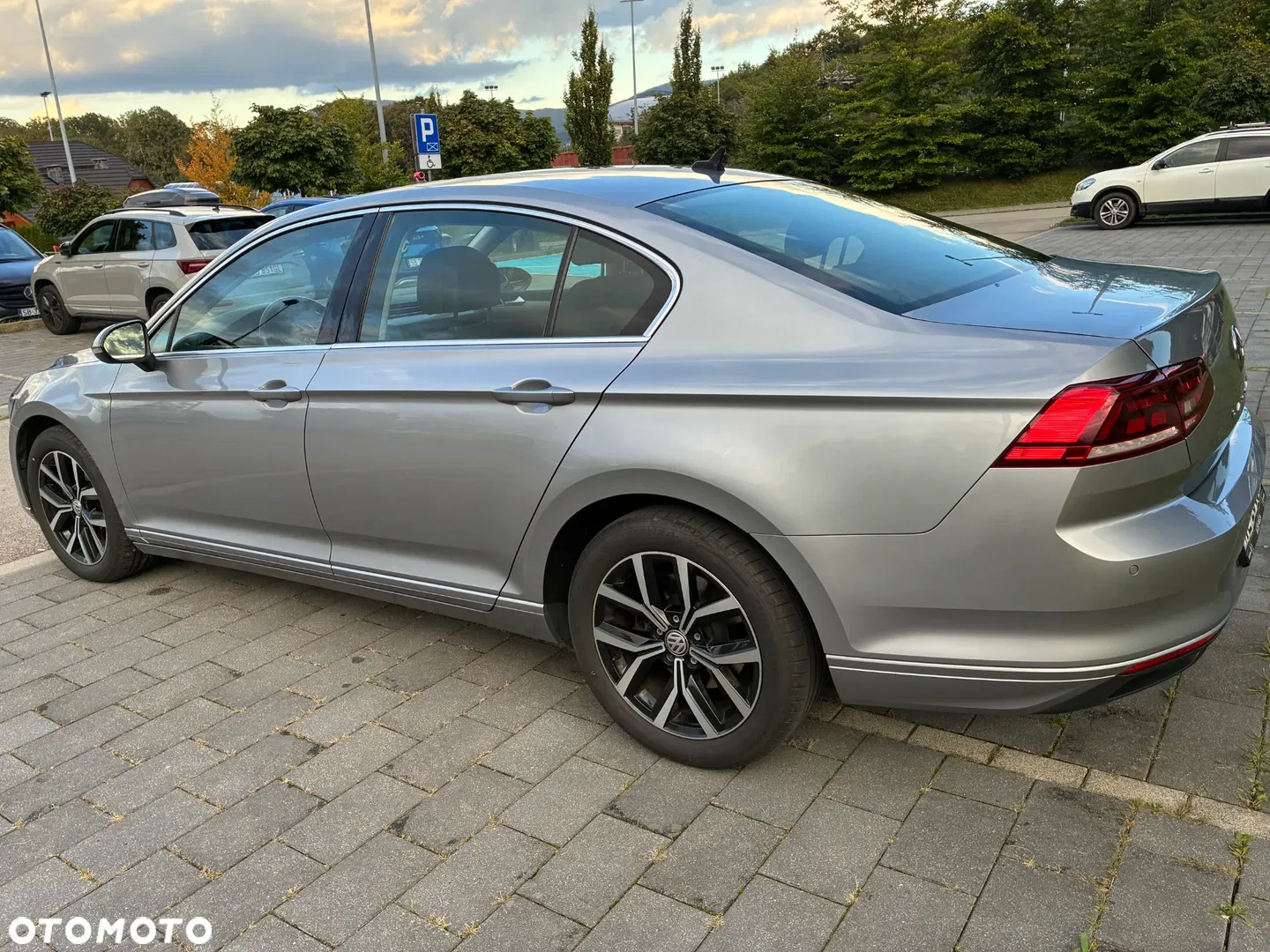 2020 Volkswagen Passat 2.0 TSI Business DSG, photograph 4