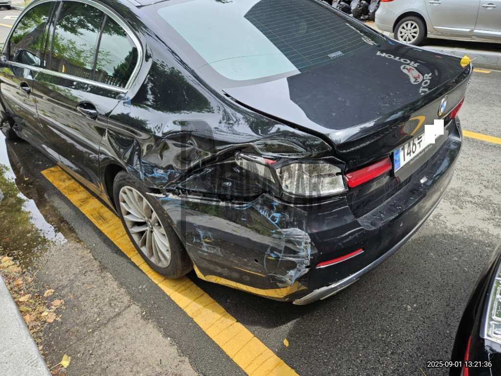 2023 BMW 520i, photograph 3