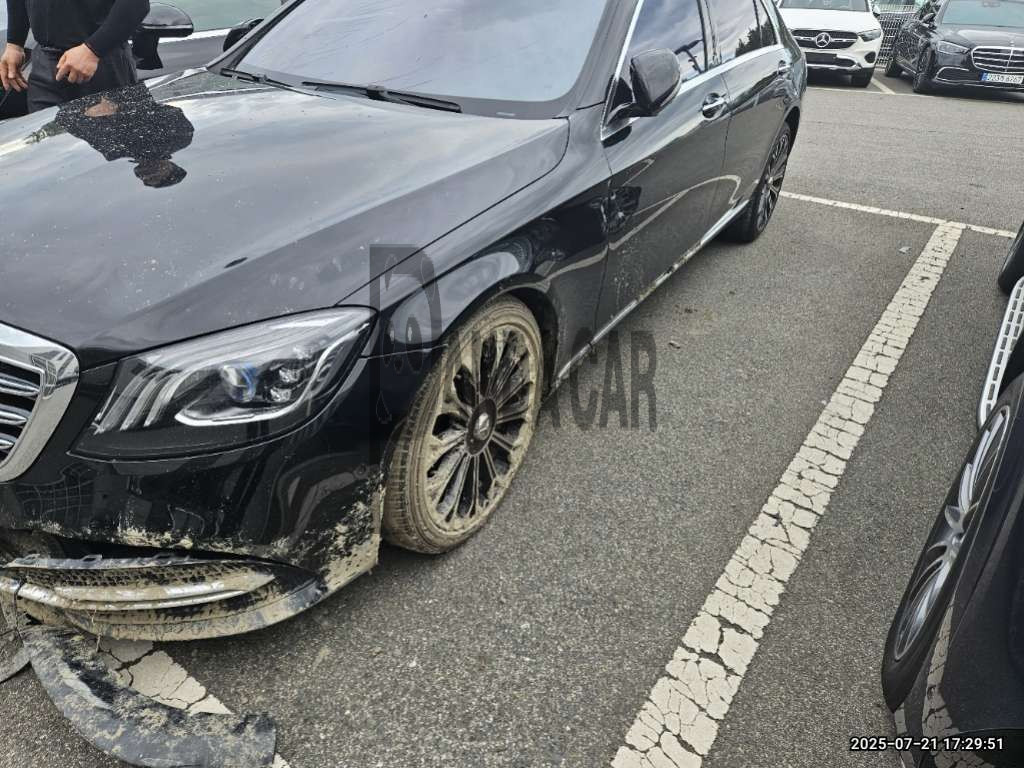2020 Mercedes-Benz S 560 4MATIC, photograph 2