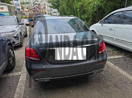 2020 Mercedes-Benz E450 4MATIC, photograph 4