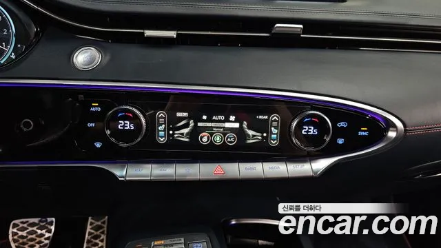 2021 Genesis GV70 2.5T Gasoline AWD, photograph 3