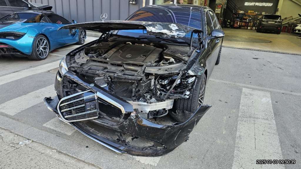 2021 Mercedes-Benz S580 4MATIC, photograph 5
