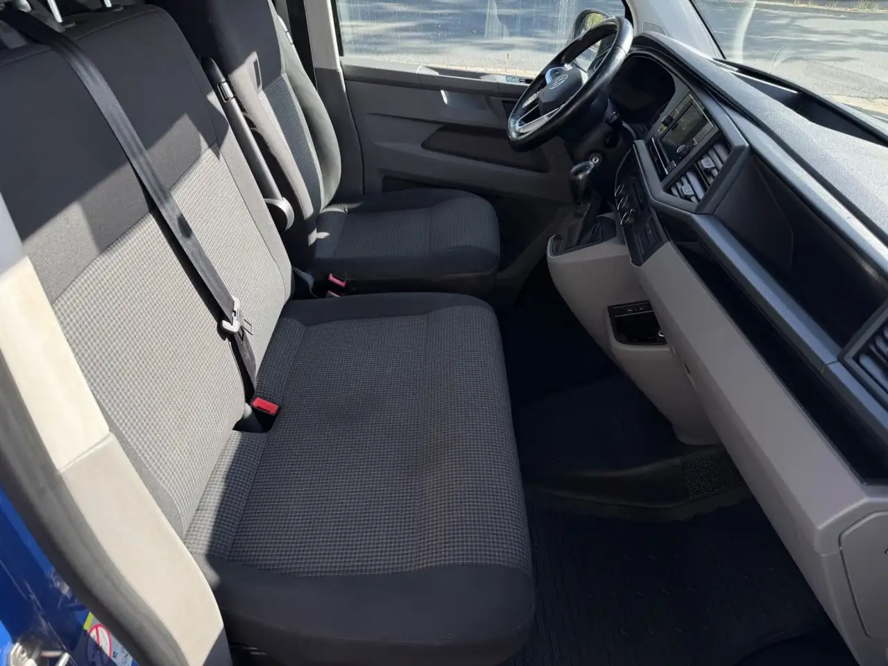 2020 Volkswagen T6 Transporter T6.1 Transporter TDI DSG KASTEN 110kW AHK PDC, photograph 9
