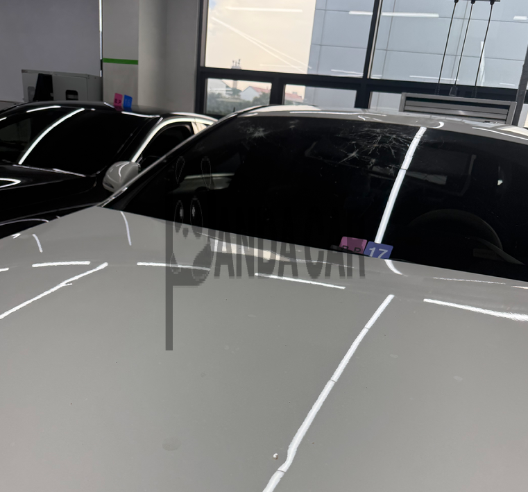 2019 Mercedes-Benz E300 4Matic, photograph 3
