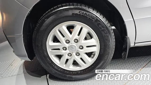 2020 Hyundai Starex Van 5-Seater, photograph 12