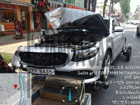 2017 Mercedes-Benz E220 d, photograph 3