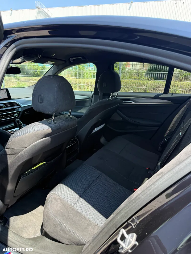 2019 BMW Seria 5, photograph 6