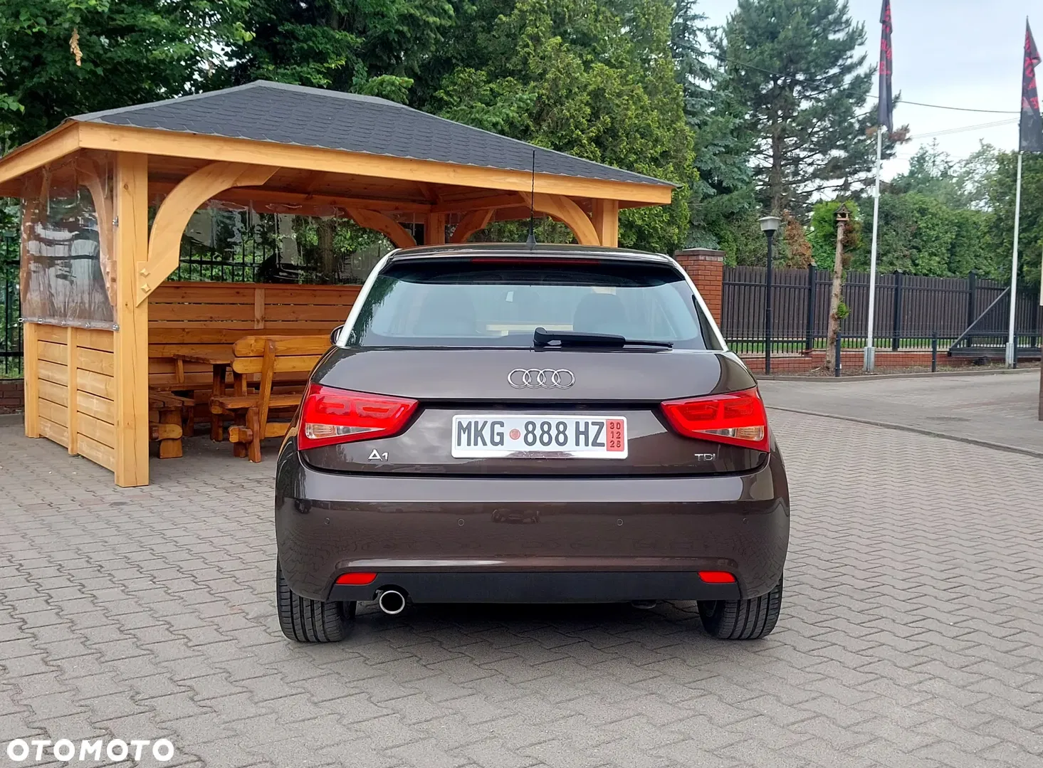 2011 Audi A1 3-drzwiowe 1.6 TDI S line Sportpaket, photograph 5