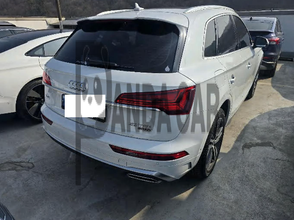 2021 Audi Q5 45 TFSI quattro, photograph 4