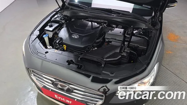 2017 Hyundai Grandeur 3.0 Exclusive, photograph 11