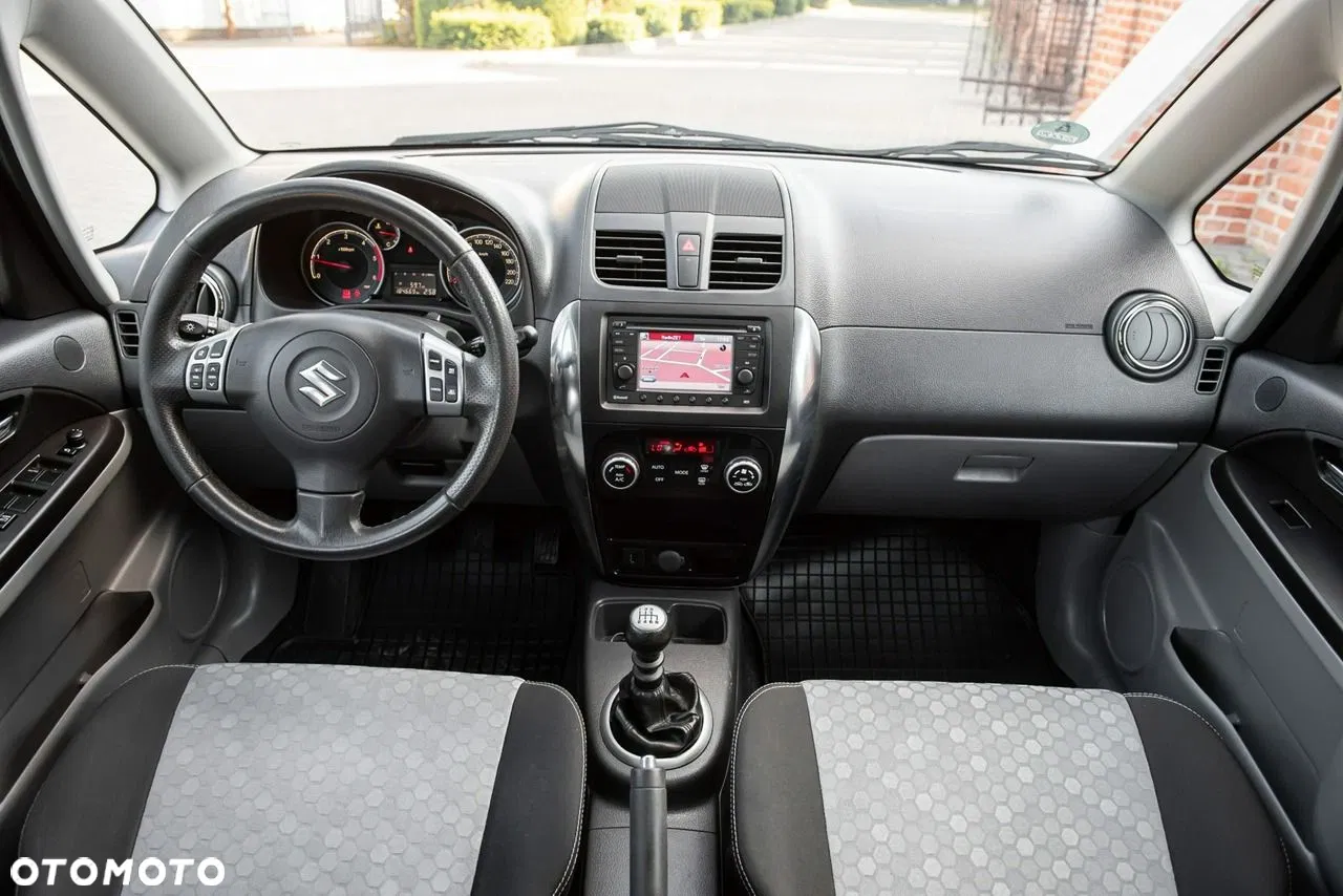 2014 Suzuki SX4 Classic 2.0 DDiS 4x4 Club, photograph 5