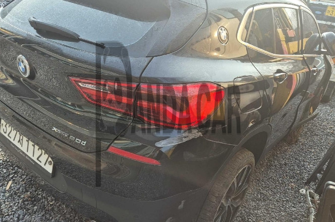 2019 BMW X2 xDrive18d Advantage, photograph 2