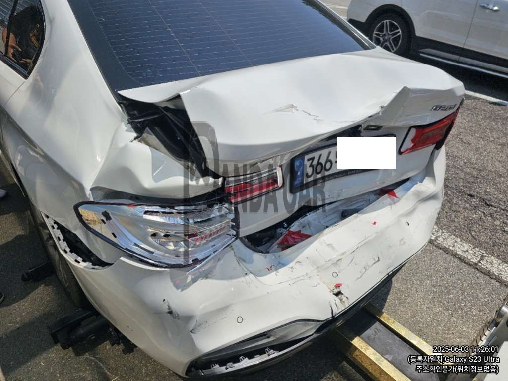 2017 BMW 520d xDrive, photograph 2