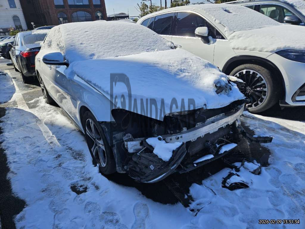 2019 Mercedes-Benz E300, photograph 4