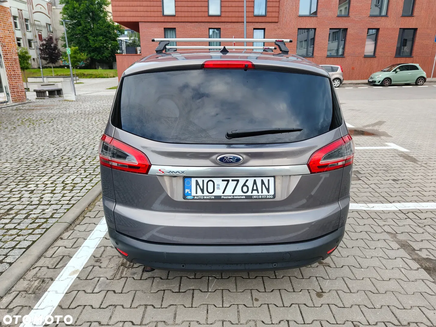 2012 Ford S-Max, photograph 8