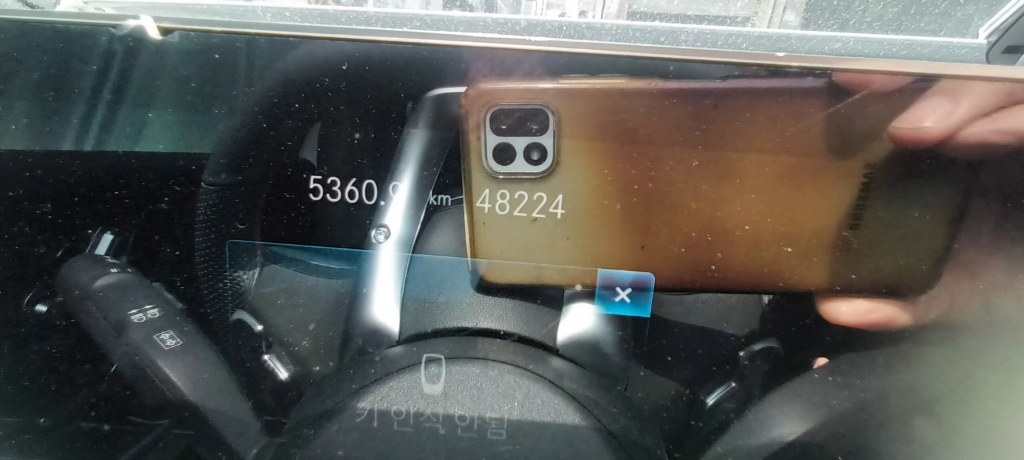 2020 Mercedes-Benz GLB250 4MATIC, photograph 4