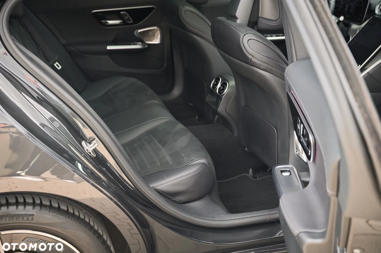 2021 Mercedes-Benz Klasa C 220 d mHEV AMG, photograph 8