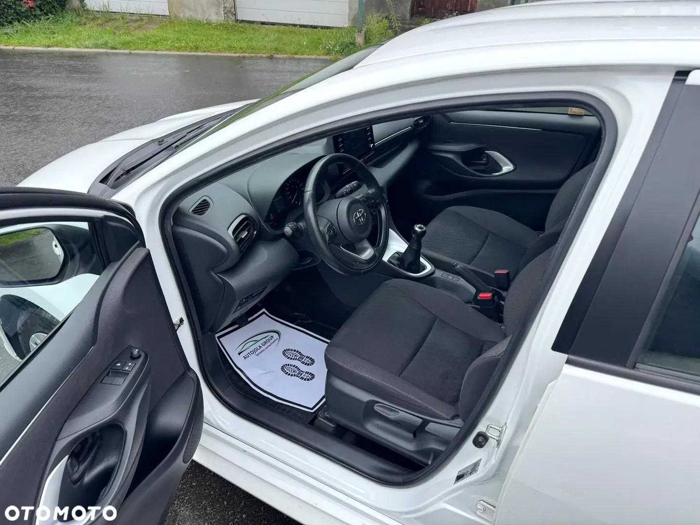 2023 Toyota Yaris 1.0 Active, photograph 8