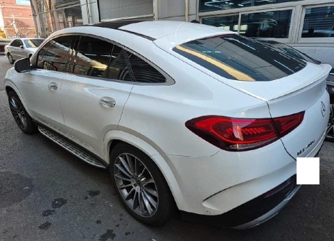 2023 Mercedes-Benz GLE400 d 4MATIC Coupe, photograph 4