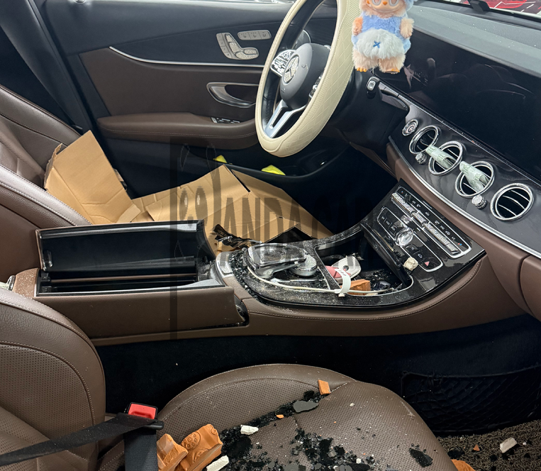 2019 Mercedes-Benz E300 4Matic, photograph 4
