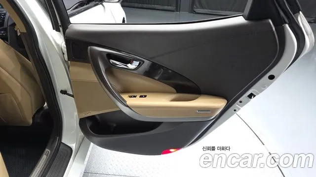 2015 Hyundai Grandeur HG300 Premium, photograph 8