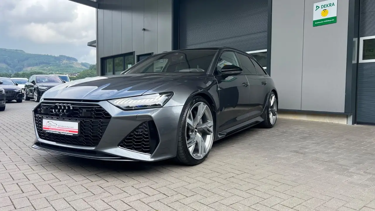 2020 Audi RS6 Avant dyn* Pano * Keramik * B&O * HUD * Luft, photograph 3
