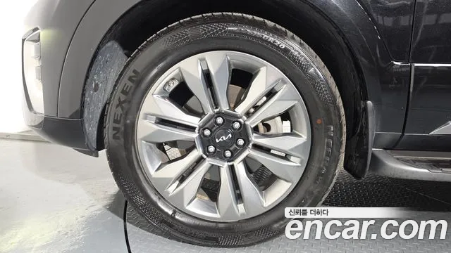 Kia Mohave Diesel 3.0 4WD 5-Seater — photo 1 of 38