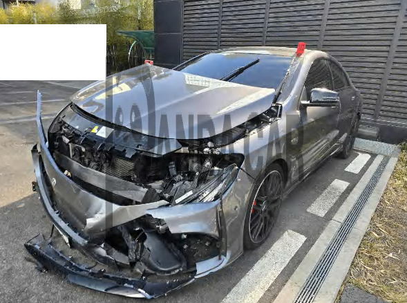 2019 Mercedes-AMG CLA45 4Matic, photograph 5