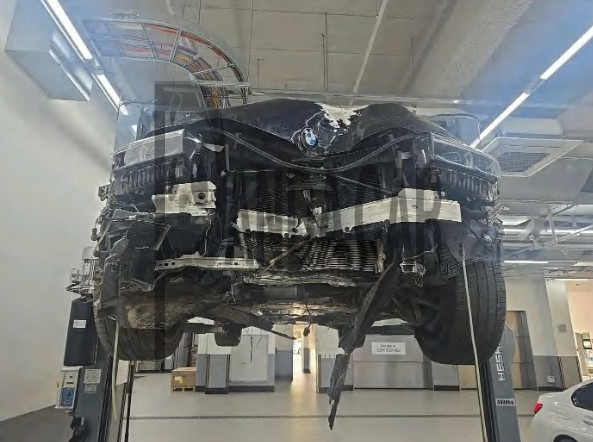 2021 BMW 740Li xDrive, photograph 2