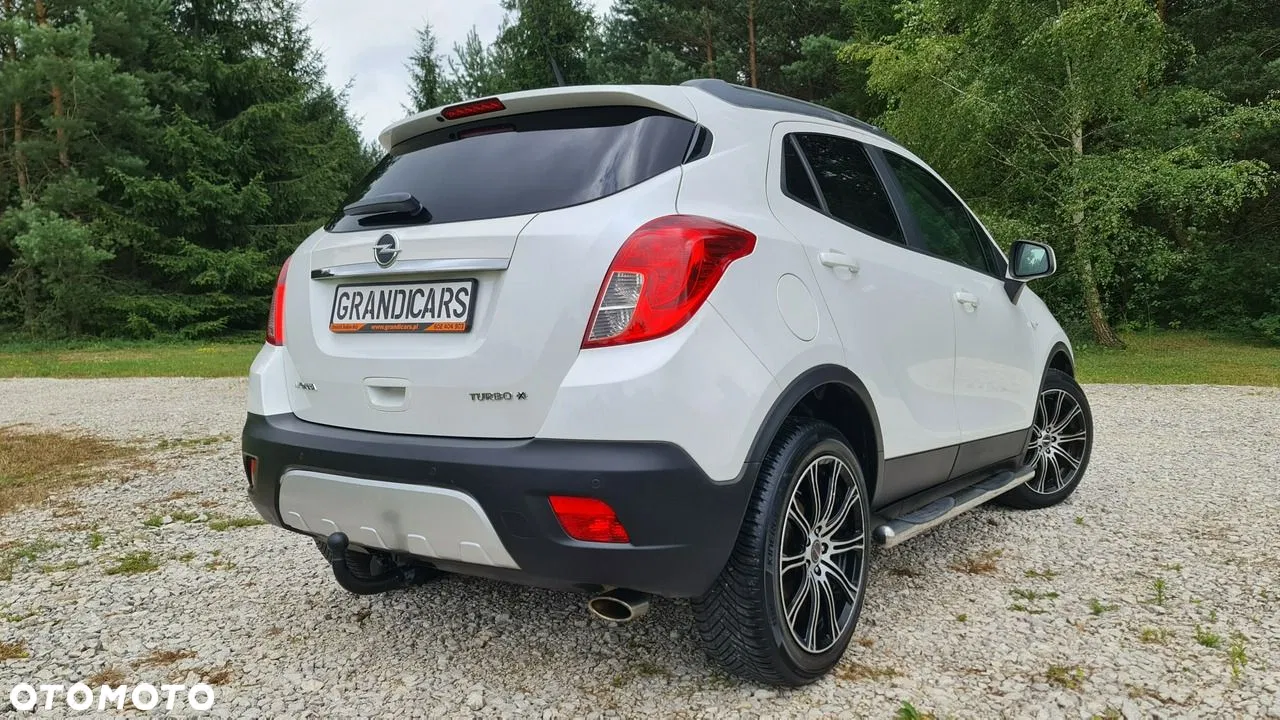 2012 Opel Mokka, photograph 2