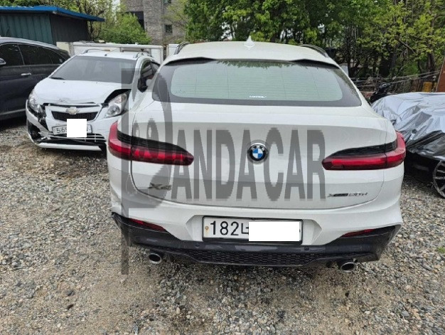 2020 BMW X4 xDrive20d M Sport Package, photograph 5