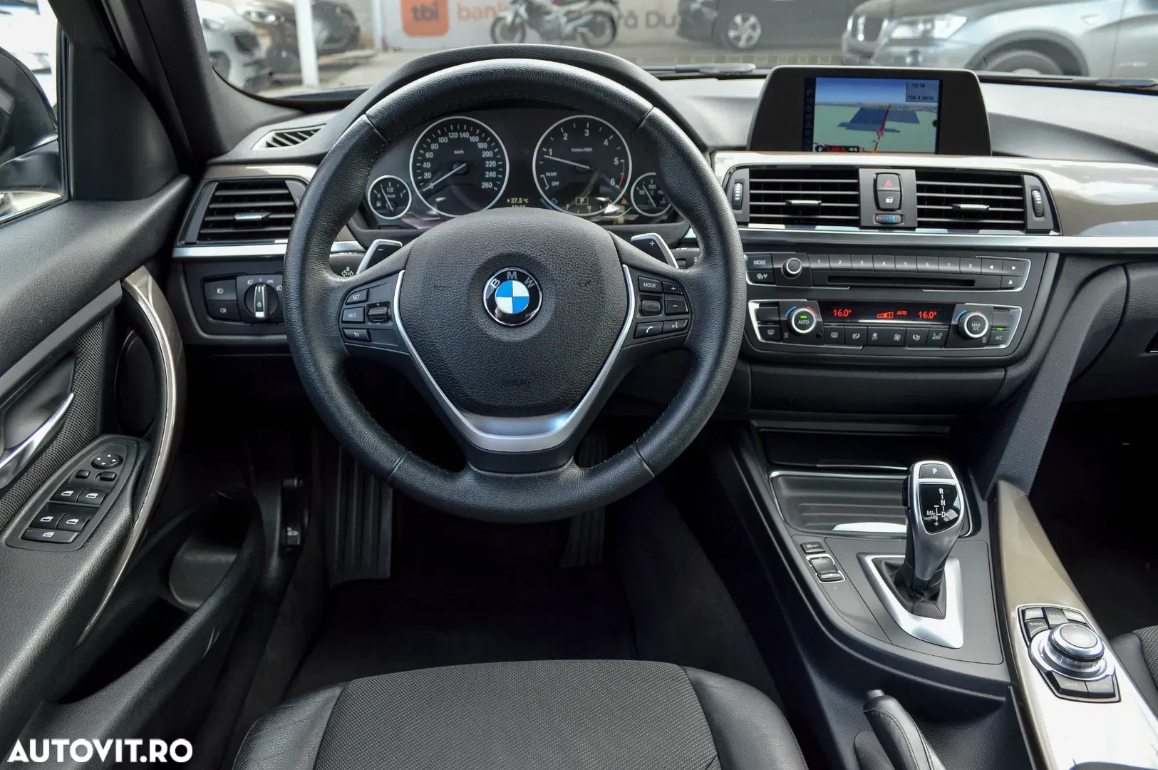 2014 BMW Seria 3 320d xDrive DPF Aut. Edition Sport, photograph 5