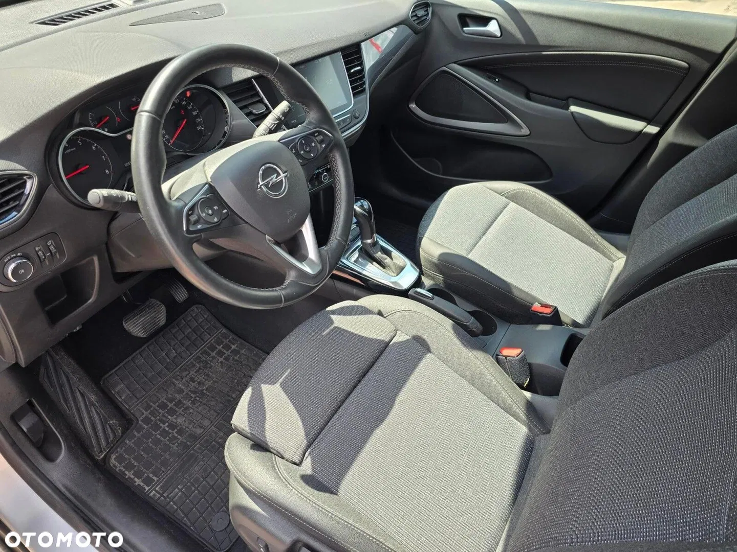 2022 Opel Crossland 1.2 T Elegance, photograph 12