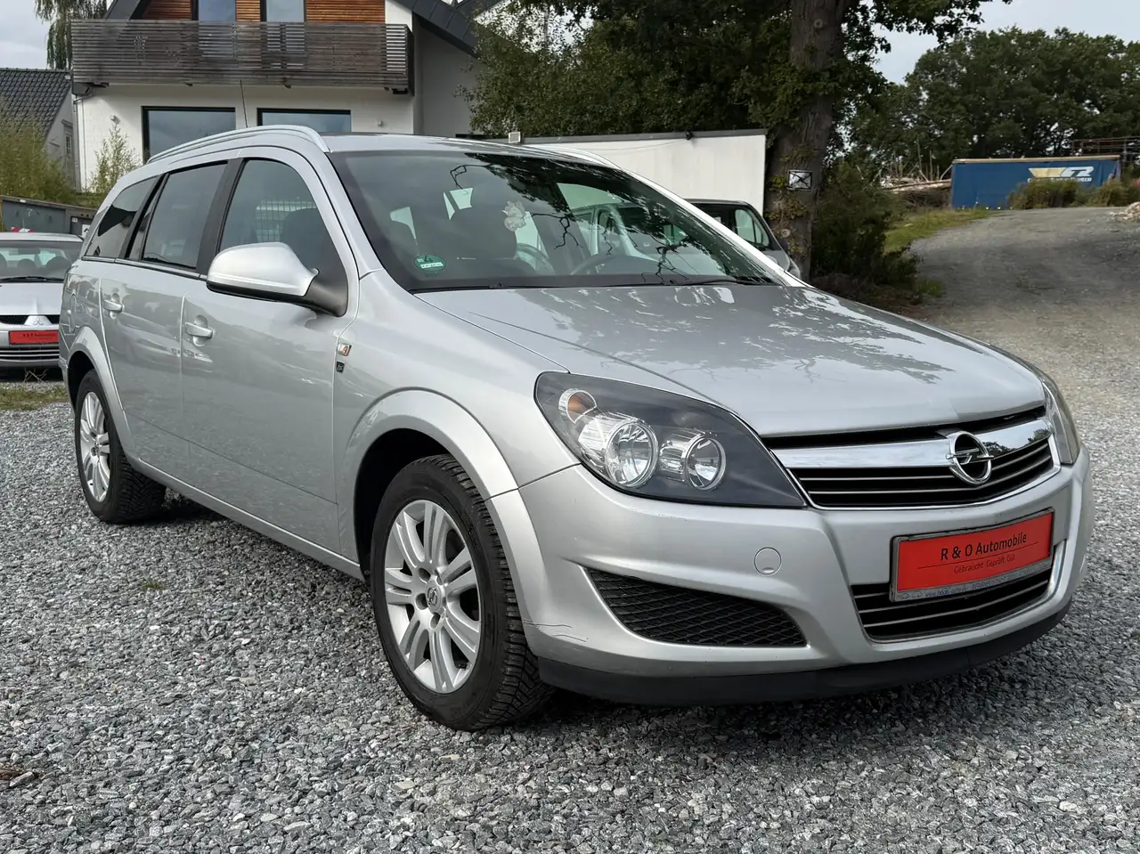 Opel Astra Caravan 1.6 Edition "111 Jahre" | Klimaautomatik | Sitzheizung | PDC | HU/AU NEU — photo 1 of 26