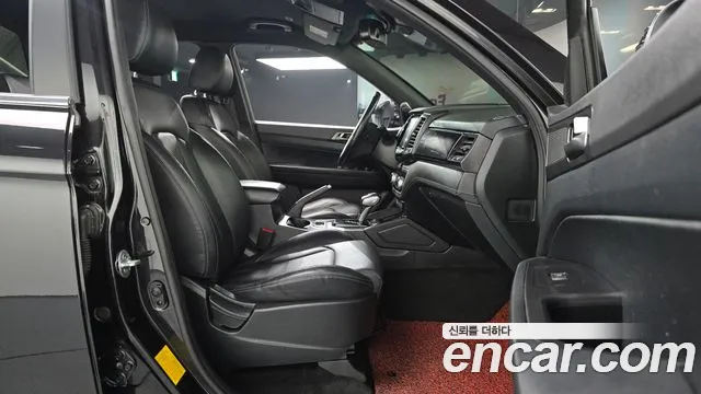 2019 KG_Mobility_Ssangyong Rexton Diesel 2.2 2WD, photograph 4