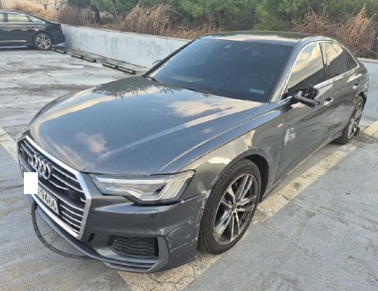 2022 Audi A6 40 TDI, photograph 3